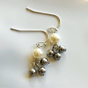Faux Pearl Drop Earrings NWOT